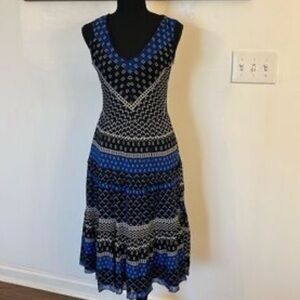 T Tahari dress size M
